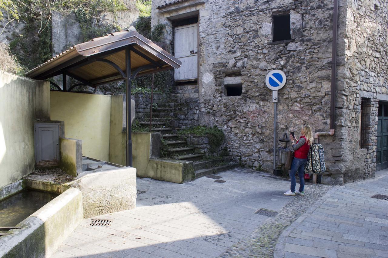 Ferienwohnung Casa Madali' - Nel Borgo Marone Exterior foto